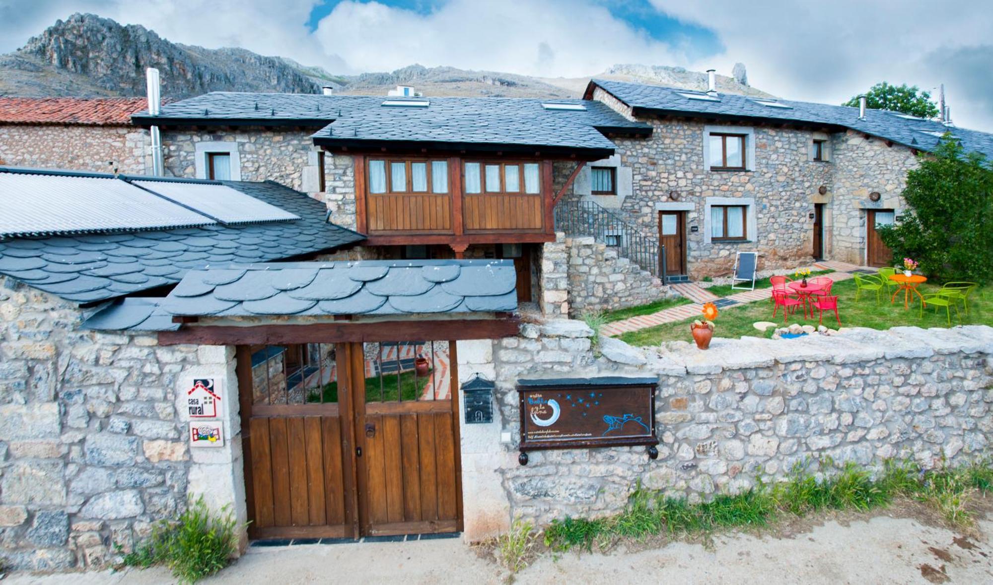 Casas Rurales Entre Babia Y La Luna Villafeliz ภายนอก รูปภาพ