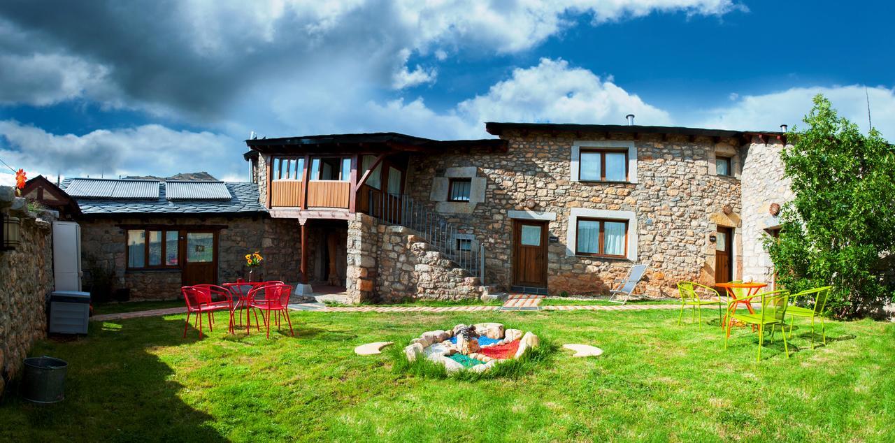 Casas Rurales Entre Babia Y La Luna Villafeliz ภายนอก รูปภาพ
