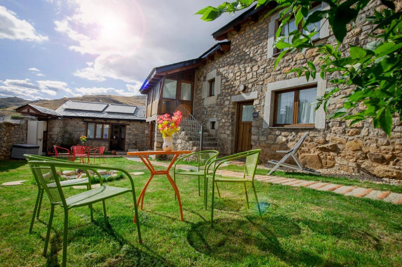Casas Rurales Entre Babia Y La Luna Villafeliz ภายนอก รูปภาพ